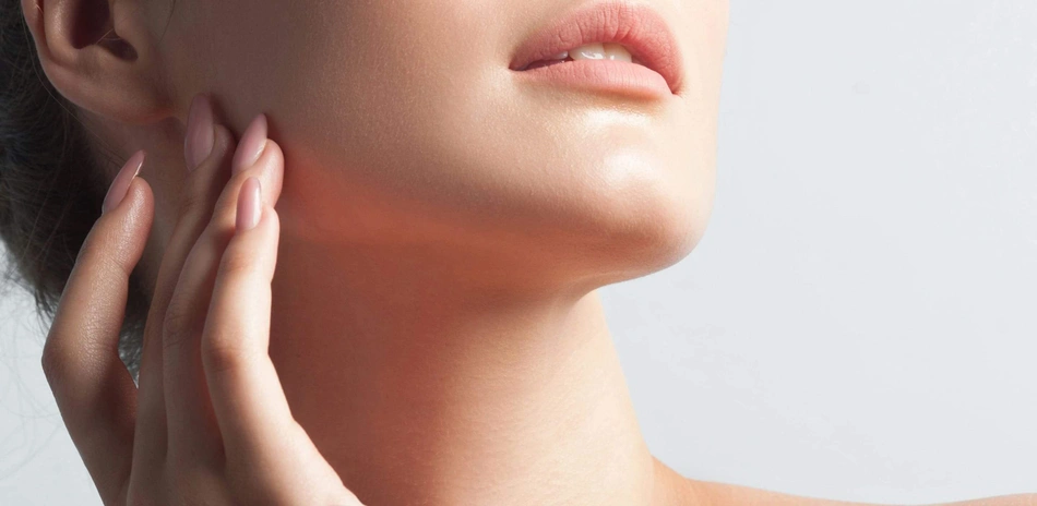 How to rejuvenate your face and neck without a scalpel? Laser power